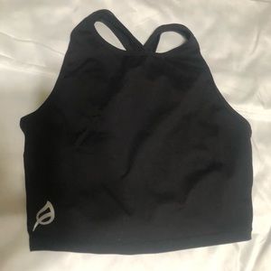 Black high neck crop workout tank